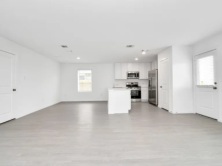 1507 Windrose Bnd — Photo 12