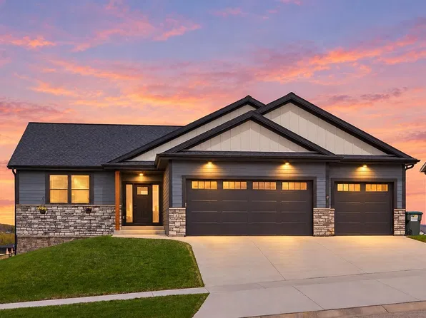 43 13th St NE, Byron, MN 55920