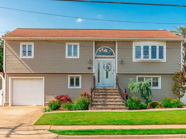 147 Mott Street, Oceanside, NY 11572