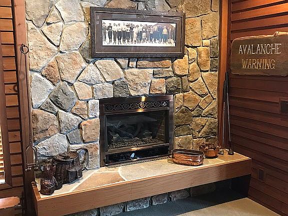 Nat Gas Insert/Fireplace.