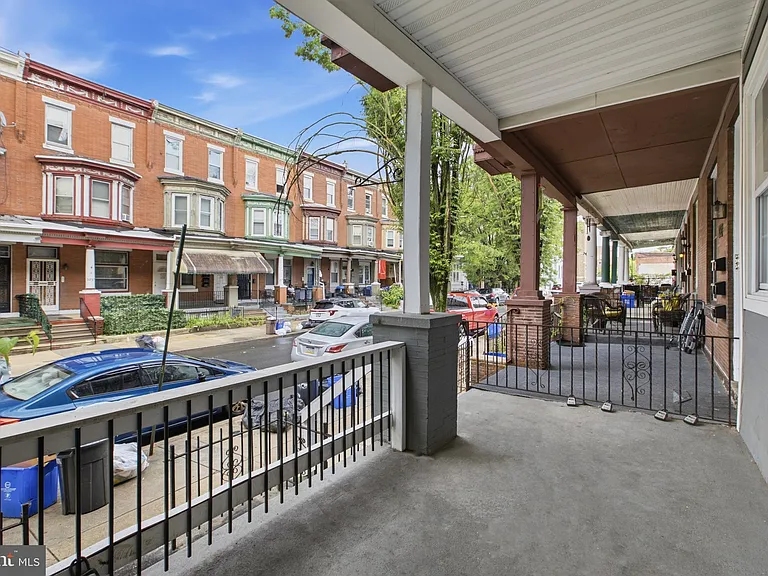 2238 N Park Ave #B — Photo 21