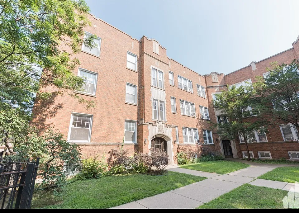 1833-1837 W Foster Ave #1825-3