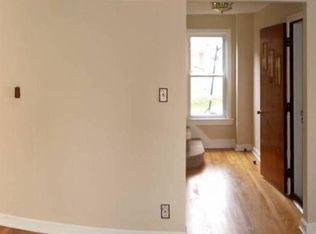 409 W Union St, Whitehall, PA 18052