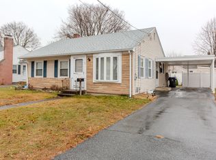 46 Cedarcrest Dr, Pawtucket, RI 02861