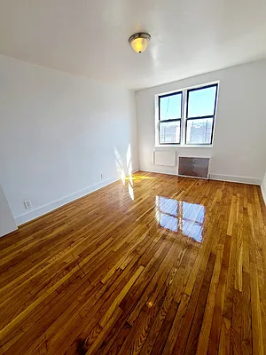 Rented by G Y B Realty Inc | media 11