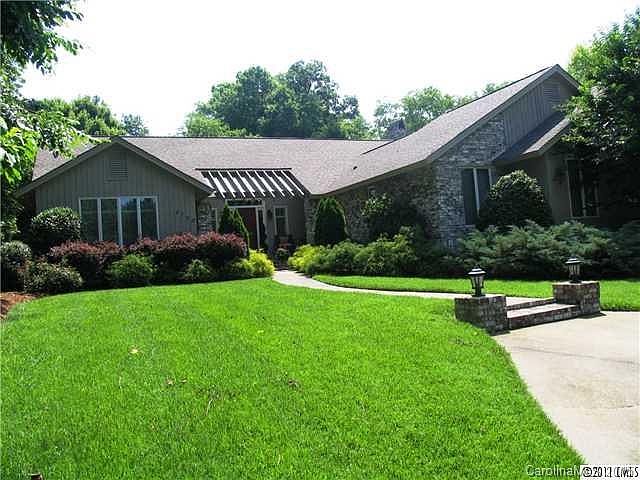 1st image of 4700 Lindstrom Dr