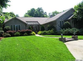 4700 Lindstrom Dr, Charlotte, NC 28226