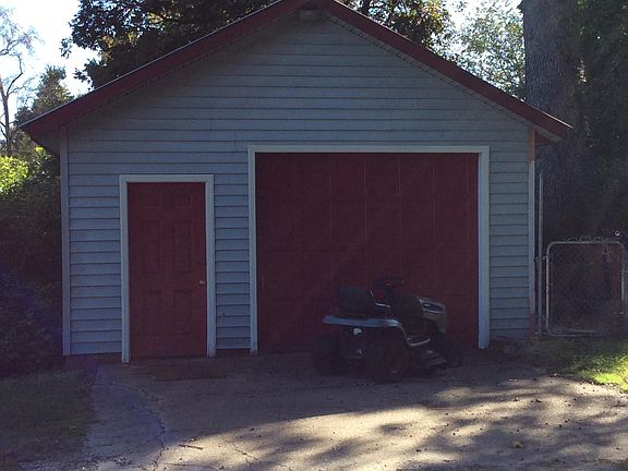 2nd image of 5812 Bloomingdale Ave