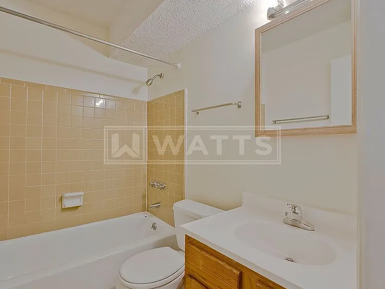 1639 11th Pl S — Photo 24