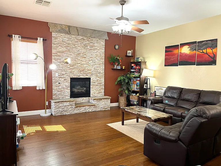7729 Villa Gabriela Ave #B — Photo 17