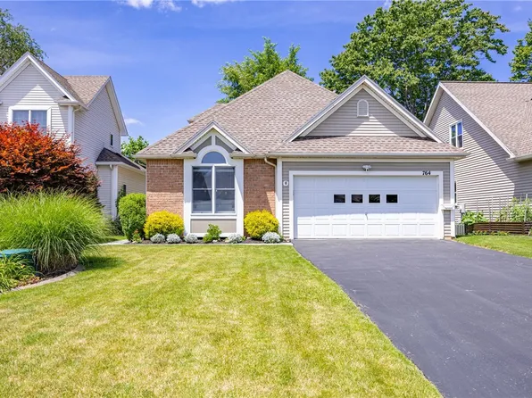 764 Bel Arbor Trl, Webster, NY 14580