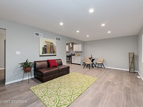 3rd image of 26784 N Circle Dr