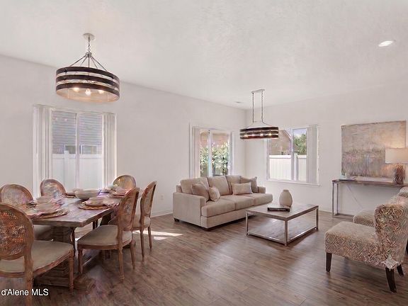 4th image of 7804 N Leverett Ct