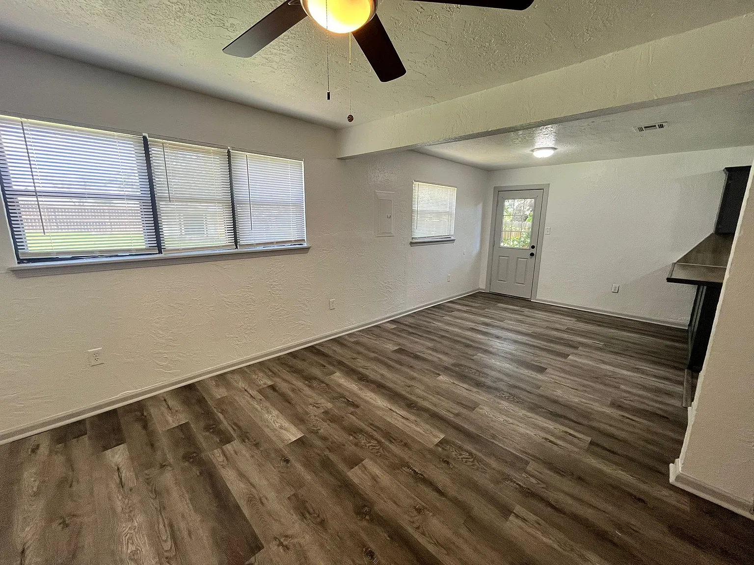 3 bed, 1148 sqft, $1,050 — Photo 3