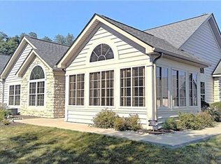 2208 Saint Andrews Dr, Washington, PA 15301