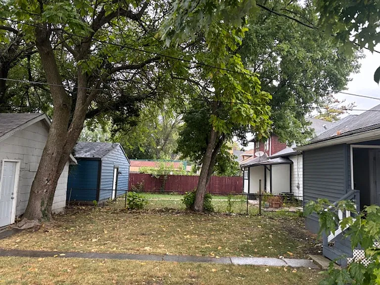 608 N Lasalle St — Photo 16