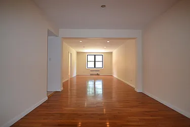 Rented by Silverstein Collection LLC 