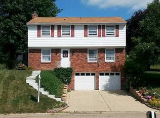 102 Hetherton Dr, Pittsburgh, PA 15237