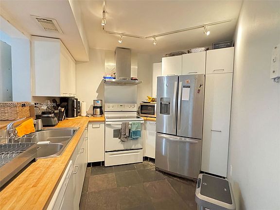 4th image of 9701 Fontainebleau Blvd #C106