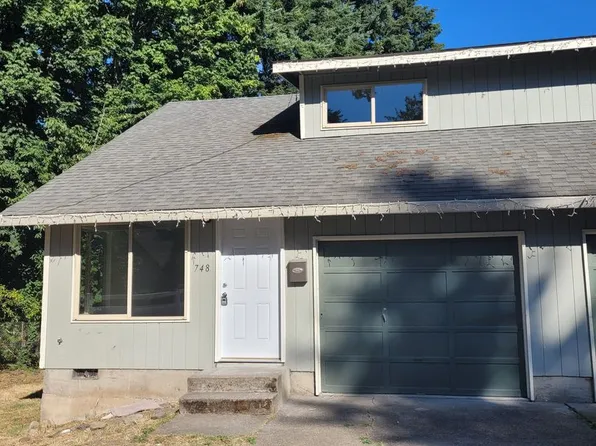 748 N 12th Ave, Kelso, WA 98626