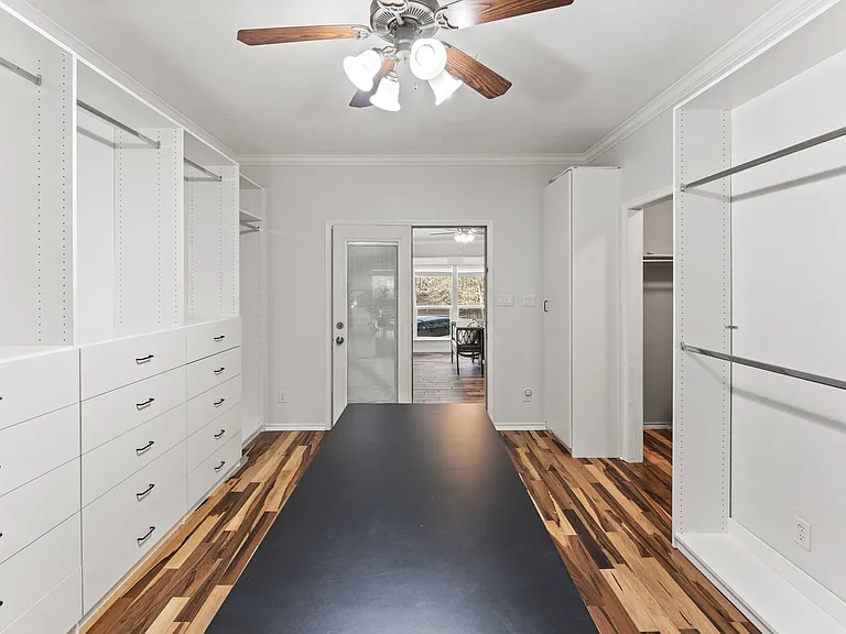 1060L Great Oaks — Photo 34