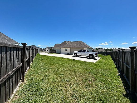 3rd image of 119 Pleasant Ridge Ct