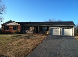 111 Ridgewood Dr, Inman, SC 29349