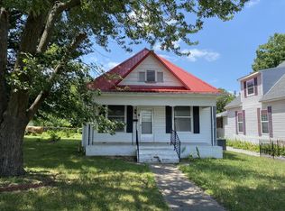 616 6th St, Monett, MO 65708