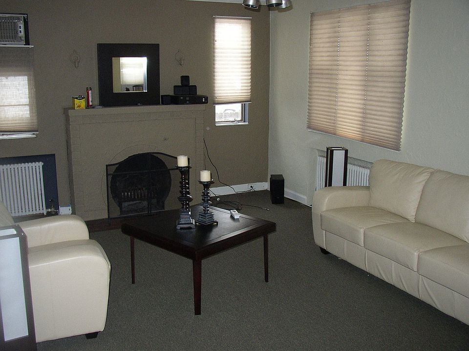 2nd image of 4875 Alcott St
