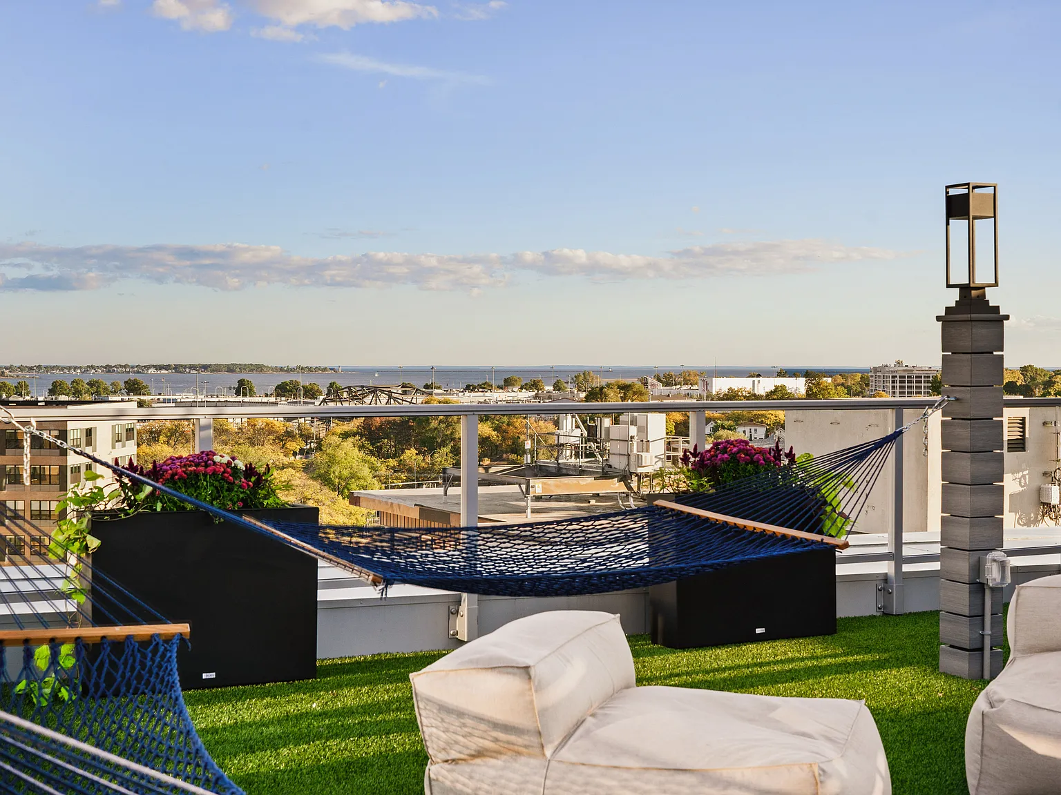 The Mason at City Crossing — Photo 4