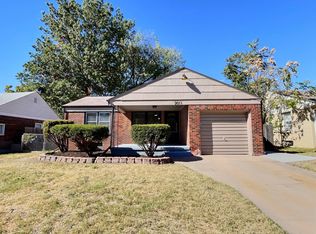 2011 S Parkwood Ln, Wichita, KS 67218