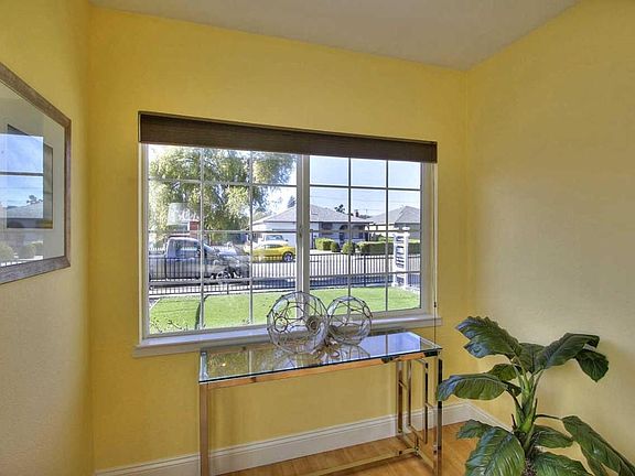 4th image of 1060 Essex Ave