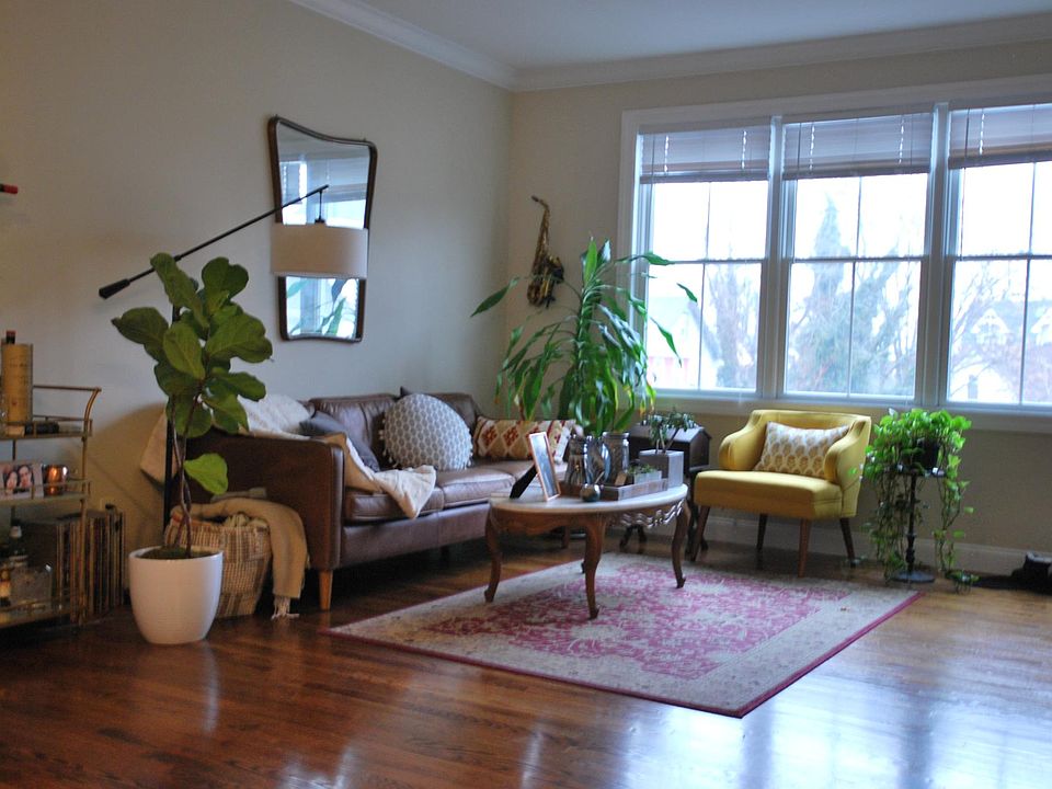1st image of 21 Glenmare Mews #21