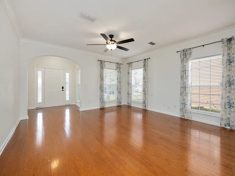 4093 Locerbie Cir — Photo 8