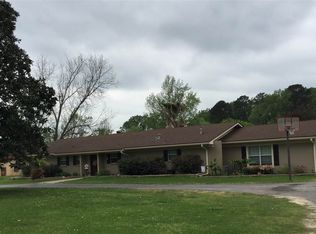 1124 S Market St, Carthage, TX 75633