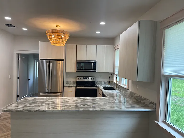 919 E Patterson St — Photo 13
