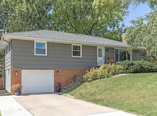 3500 32nd Ave NE, Saint Anthony, MN 55418