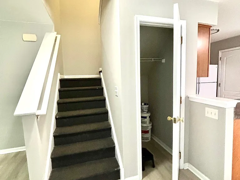 27 Oyster Bay Rd #G — Photo 15