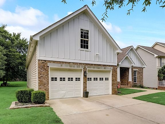 2nd image of 6629 Valleypark Dr