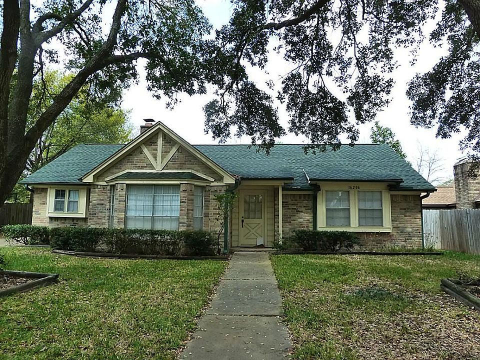 1st image of 16206 Lakeview Dr