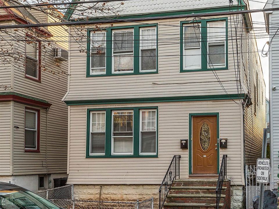 1st image of 231 Grant Ave