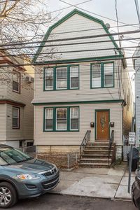 231 Grant Ave, Jersey City, NJ, 07305