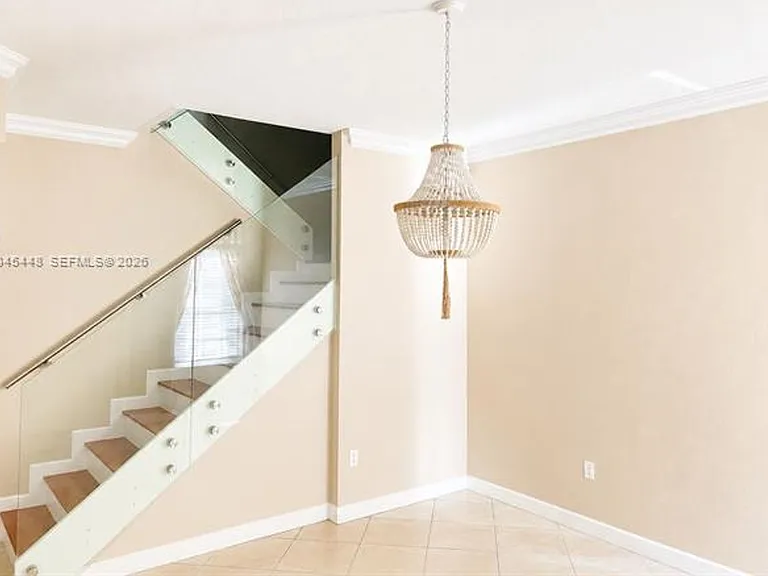 8133 SW 118th Ct #Townhouse 8133 — Photo 7