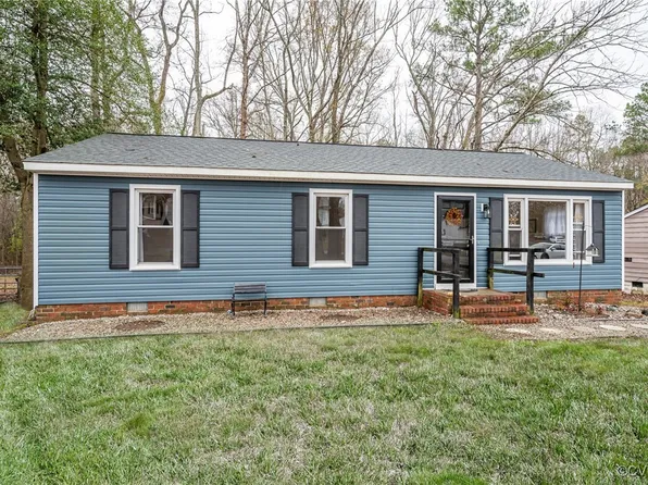 8909 Huntingcreek Ter, North Chesterfield, VA 23237