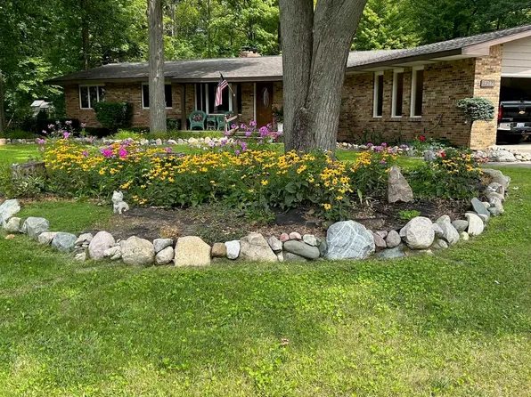 10286 Rene Dr, Clio, MI 48420