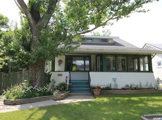 663 2nd St E, Shaunavon, SK S0N2M0