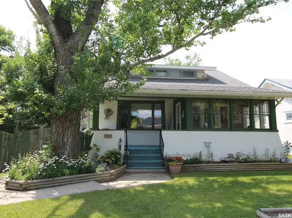 663 2nd STREET E, Shaunavon, SK S0N 2M0