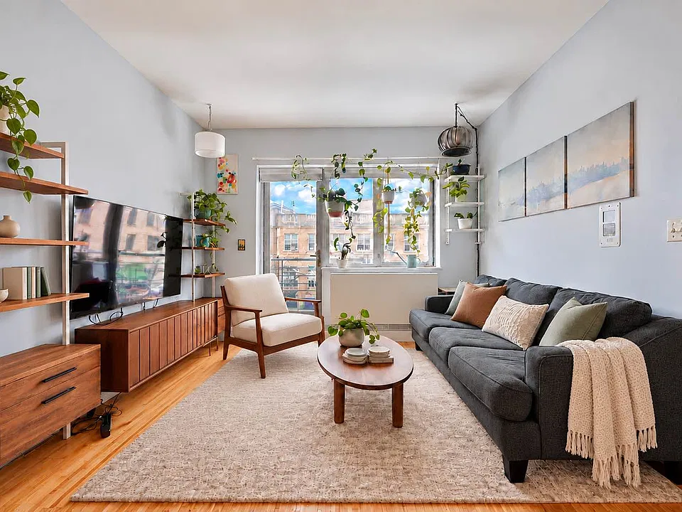 100 Maspeth Ave #3H