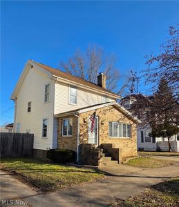 237 7th St NW, New Philadelphia, OH, 44663