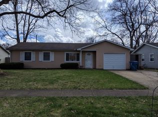 2405 Hathaway Dr, Champaign, IL 61821